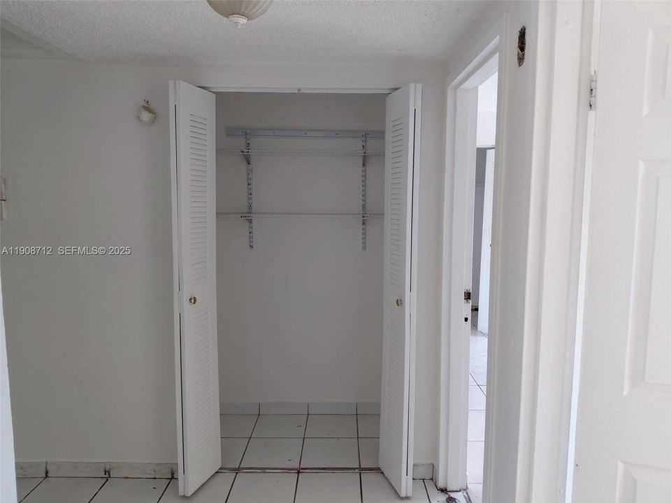 For Rent: $1,725 (2 beds, 2 baths, 790 Square Feet)