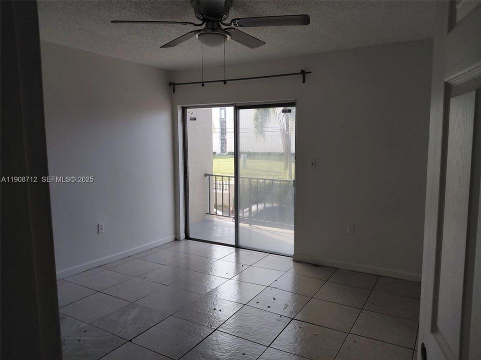 For Rent: $1,725 (2 beds, 2 baths, 790 Square Feet)