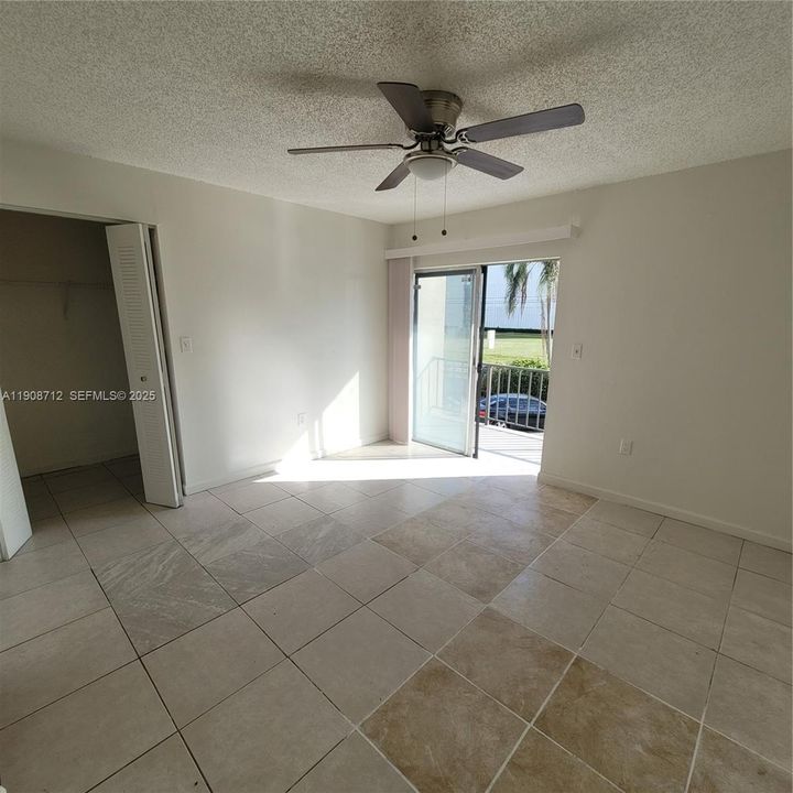 For Rent: $1,725 (2 beds, 2 baths, 790 Square Feet)