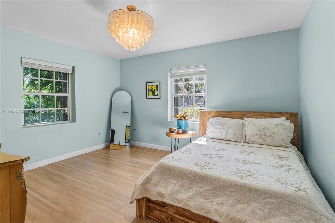 待售: $1,450,000 (4 贝兹, 3 浴室, 2192 平方英尺)