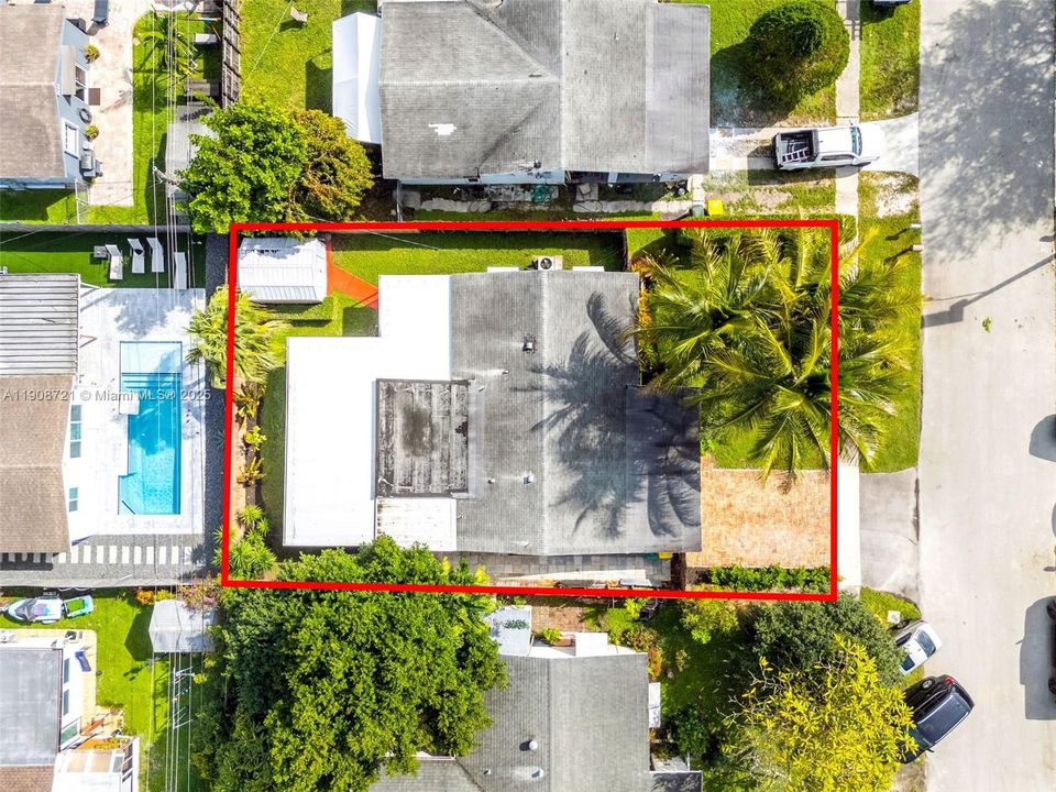 Под контрактом: $500,000 (3 спален, 2 ванн, 1313 Квадратных фут)