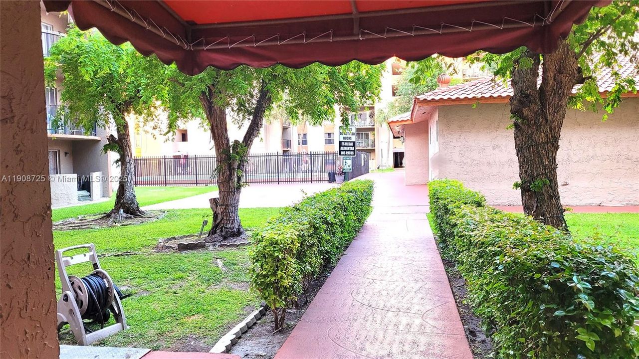 待售: $180,000 (0 贝兹, 1 浴室, 504 平方英尺)