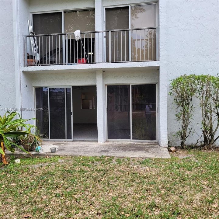 В аренду: $1,995 (2 спален, 2 ванн, 832 Квадратных фут)