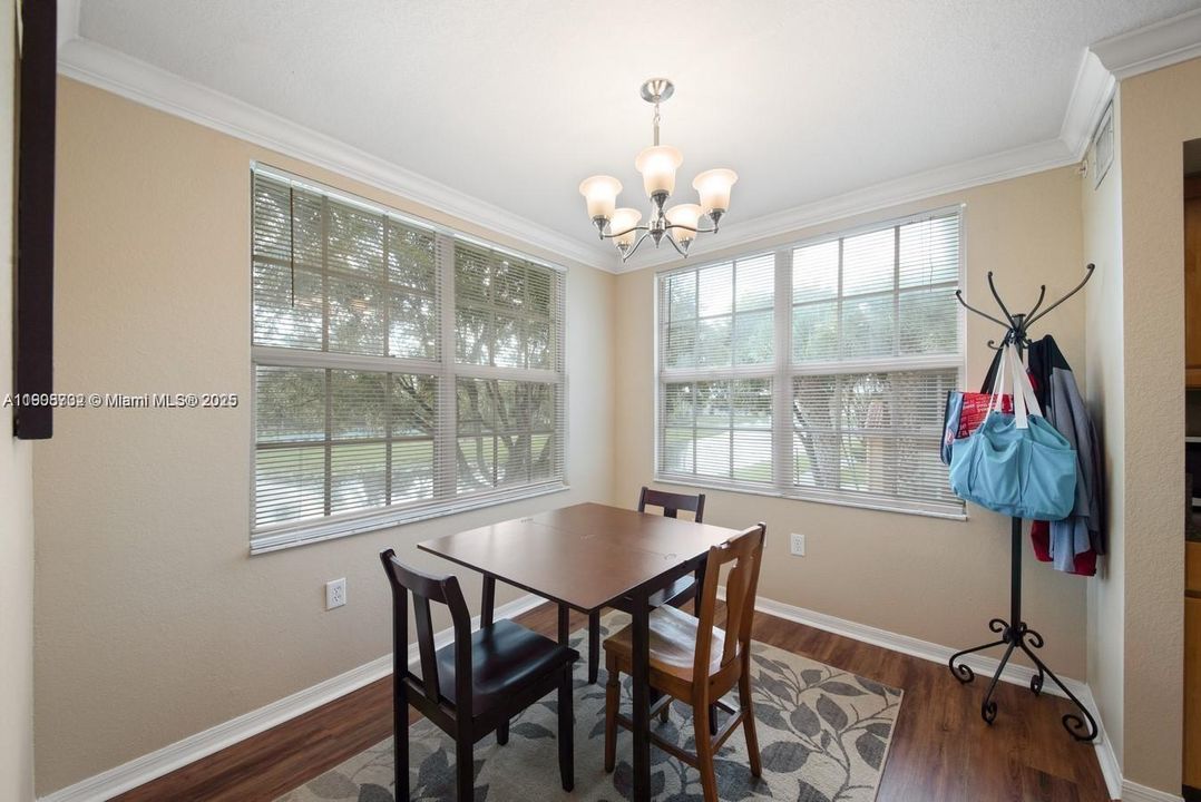 For Rent: $1,950 (1 beds, 1 baths, 787 Square Feet)