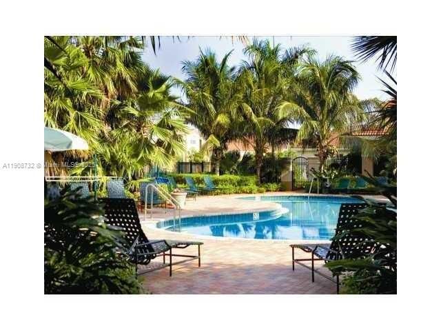 For Rent: $1,950 (1 beds, 1 baths, 787 Square Feet)