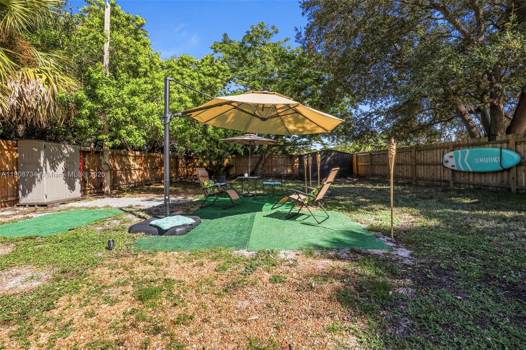 待售: $227,000 (3 贝兹, 1 浴室, 850 平方英尺)