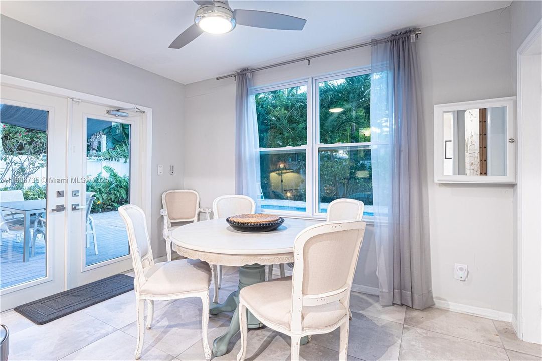 待售: $1,129,000 (0 贝兹, 0 浴室, 2042 平方英尺)