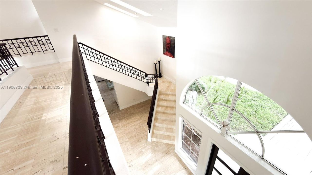 For Sale: $1,200,000 (5 beds, 3 baths, 4042 Square Feet)