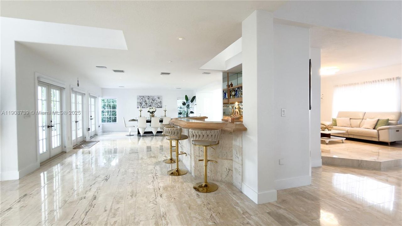 For Sale: $1,200,000 (5 beds, 3 baths, 4042 Square Feet)