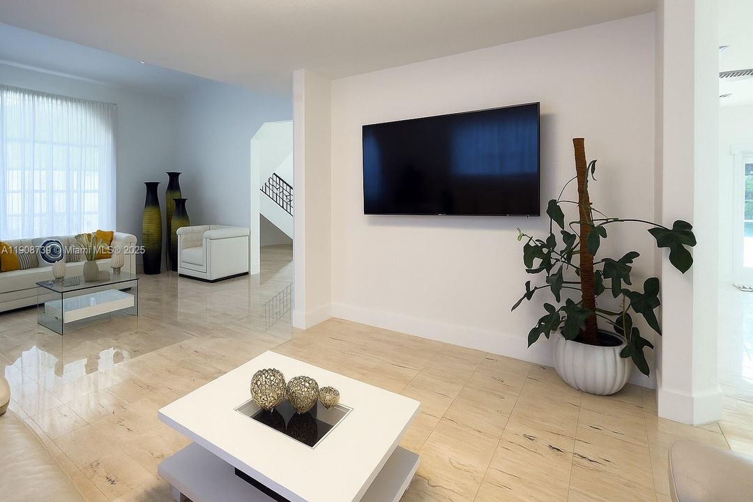 For Sale: $1,200,000 (5 beds, 3 baths, 4042 Square Feet)