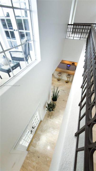 For Sale: $1,200,000 (5 beds, 3 baths, 4042 Square Feet)