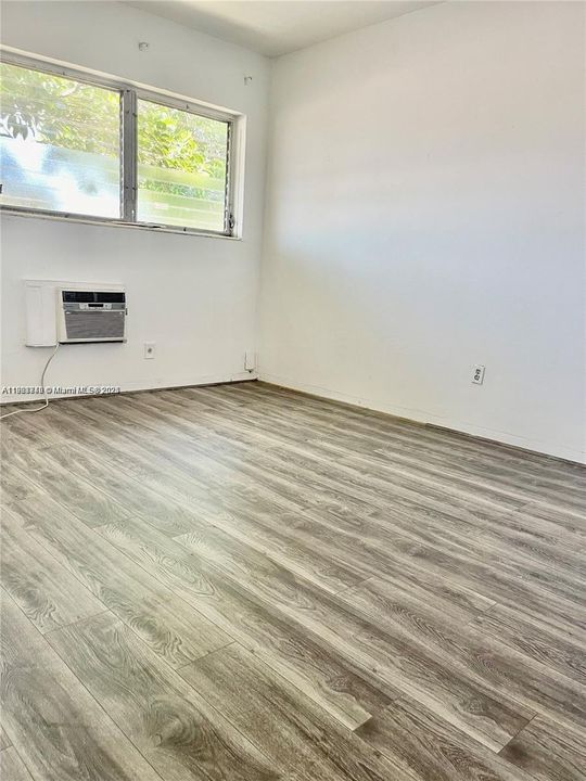 Activo con contrato: $1,495 (1 camas, 1 baños, 702 Pies cuadrados)