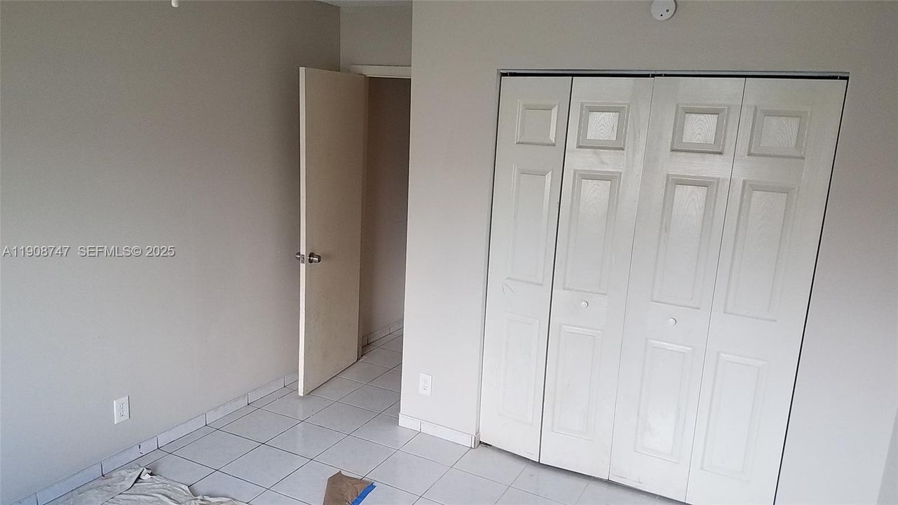 For Rent: $1,825 (2 beds, 1 baths, 1008 Square Feet)