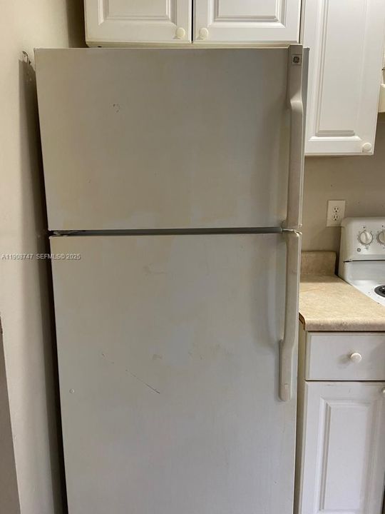 For Rent: $1,825 (2 beds, 1 baths, 1008 Square Feet)