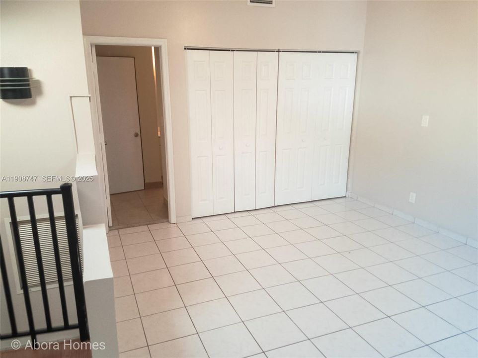 For Rent: $1,825 (2 beds, 1 baths, 1008 Square Feet)