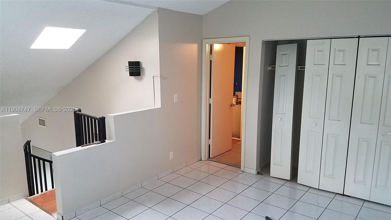 For Rent: $1,825 (2 beds, 1 baths, 1008 Square Feet)