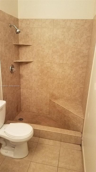 For Rent: $1,825 (2 beds, 1 baths, 1008 Square Feet)