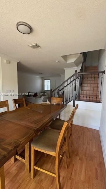 For Sale: $599,000 (3 beds, 2 baths, 1520 Square Feet)