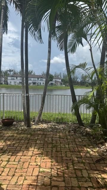 For Sale: $599,000 (3 beds, 2 baths, 1520 Square Feet)