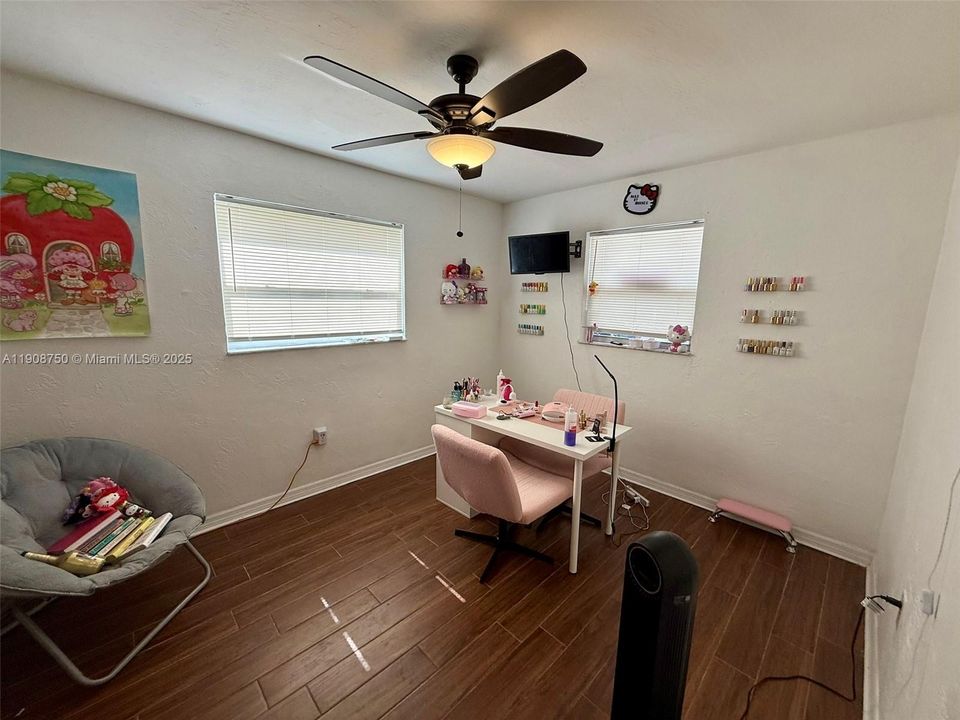 待售: $719,000 (3 贝兹, 2 浴室, 1344 平方英尺)