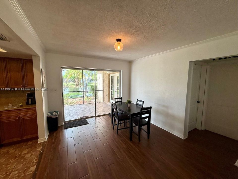 待售: $719,000 (3 贝兹, 2 浴室, 1344 平方英尺)