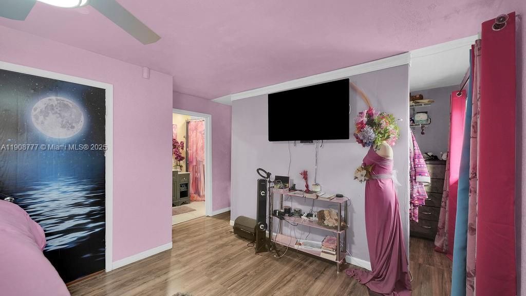 На продажу: $345,000 (3 спален, 2 ванн, 1800 Квадратных фут)