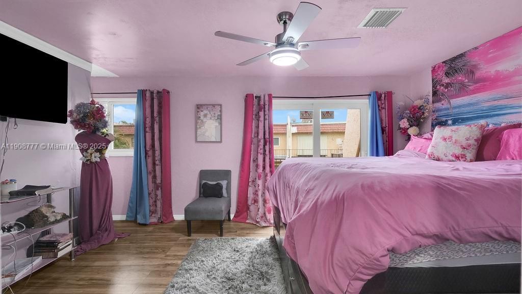 На продажу: $345,000 (3 спален, 2 ванн, 1800 Квадратных фут)