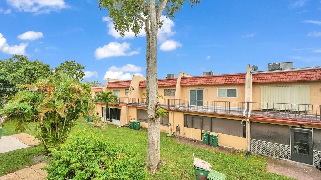 На продажу: $345,000 (3 спален, 2 ванн, 1800 Квадратных фут)