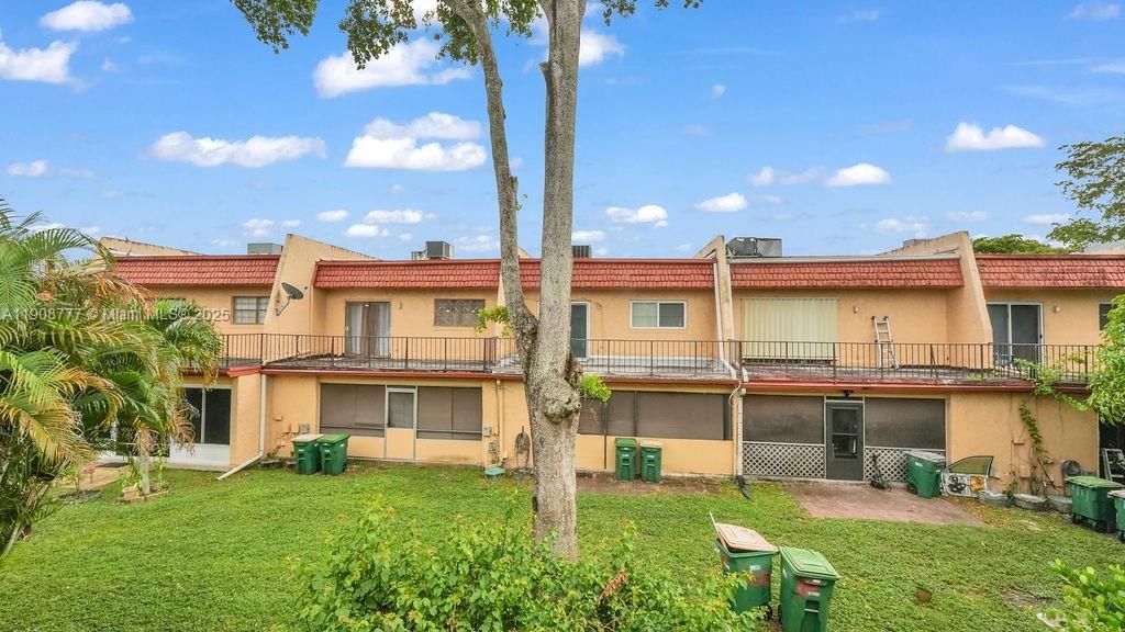 На продажу: $345,000 (3 спален, 2 ванн, 1800 Квадратных фут)