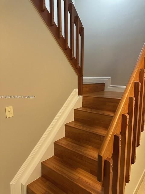 Под контрактом: $2,900 (3 спален, 2 ванн, 1488 Квадратных фут)