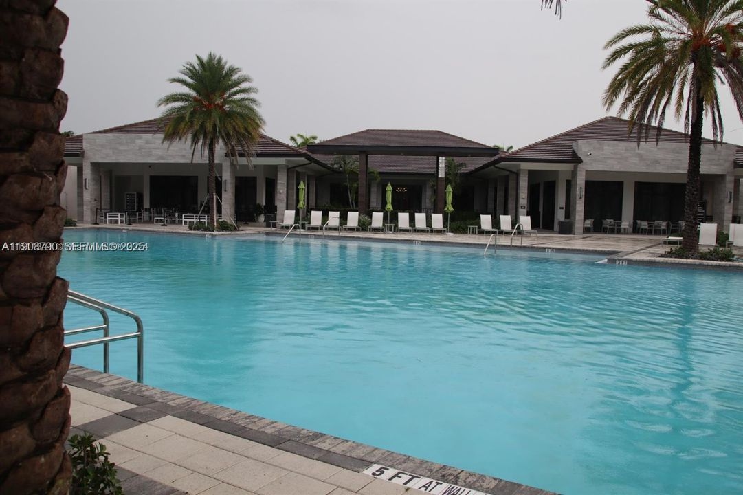 En Renta: $3,300 (3 camas, 2 baños, 1129 Pies cuadrados)