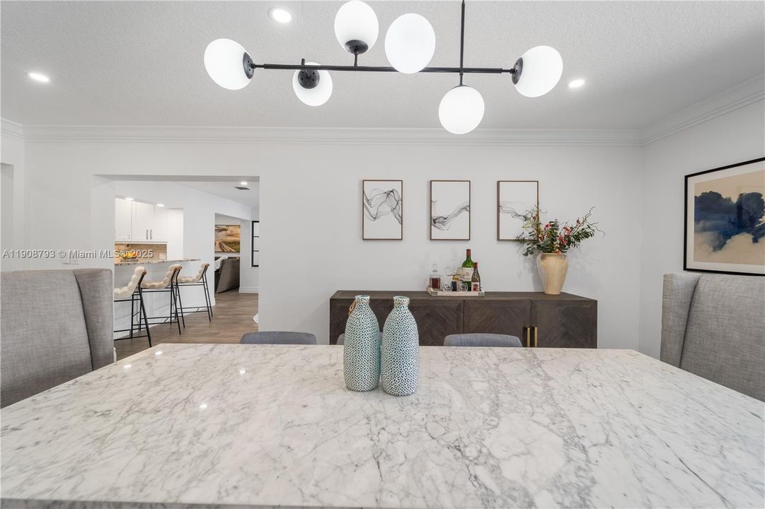 For Sale: $2,995,000 (5 beds, 4 baths, 4401 Square Feet)