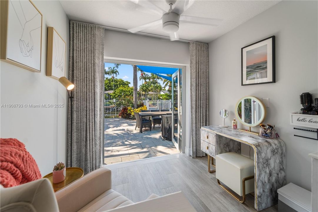 For Sale: $2,995,000 (5 beds, 4 baths, 4401 Square Feet)