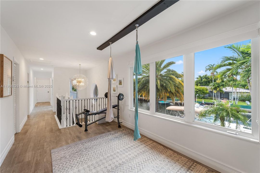 For Sale: $2,995,000 (5 beds, 4 baths, 4401 Square Feet)