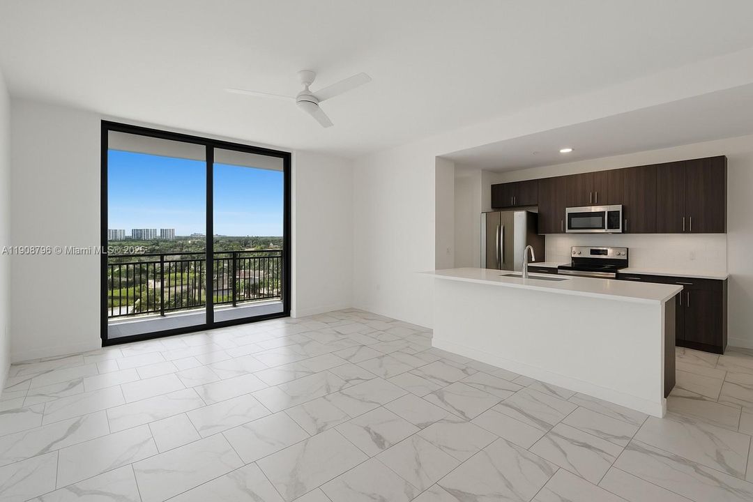 For Rent: $6,324 (2 beds, 2 baths, 1369 Square Feet)