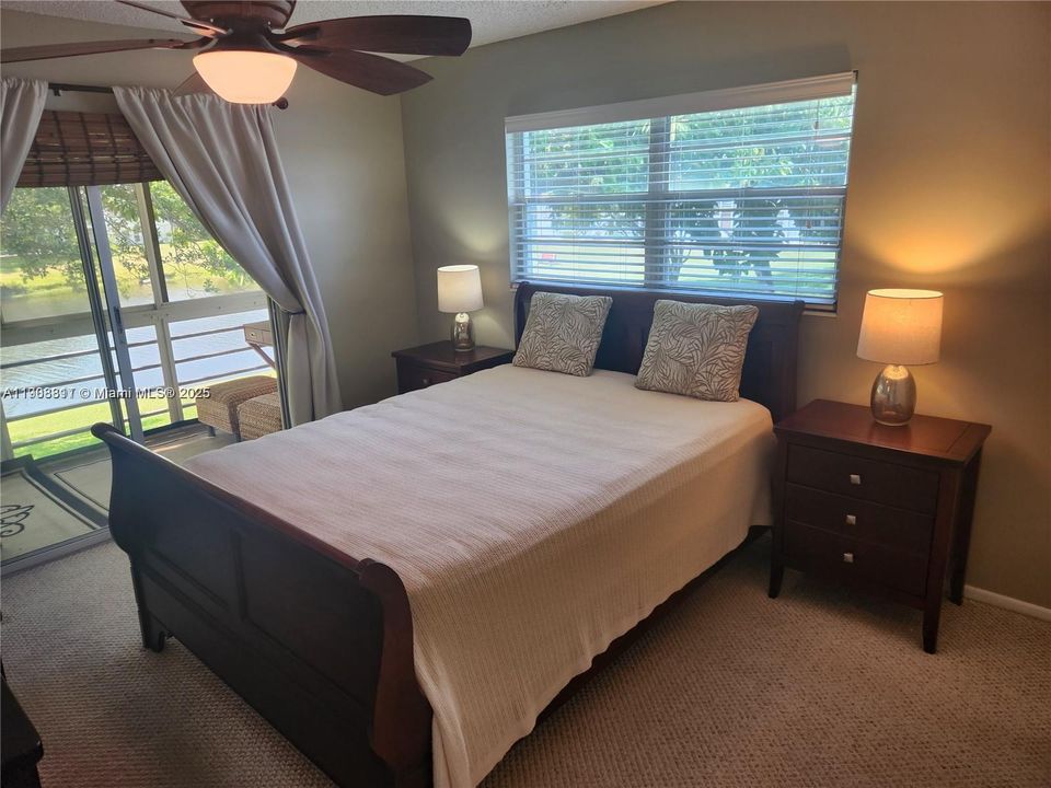 待售: $147,000 (2 贝兹, 1 浴室, 820 平方英尺)