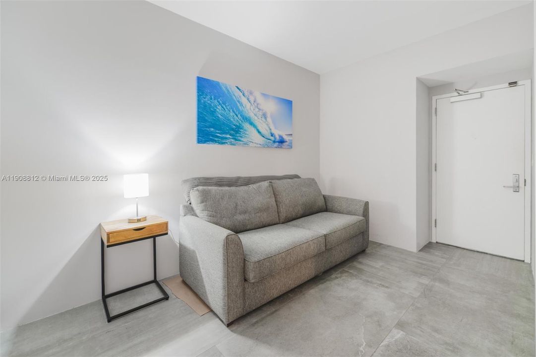 For Sale: $1,199,000 (2 beds, 3 baths, 1283 Square Feet)