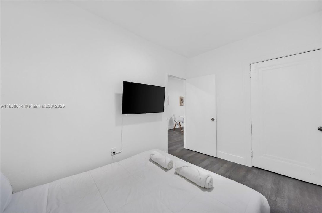 Recientemente alquilado: $2,000 (2 camas, 1 baños, 10700 Pies cuadrados)