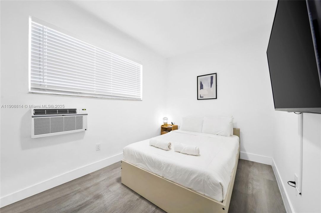 Recientemente alquilado: $2,000 (2 camas, 1 baños, 10700 Pies cuadrados)