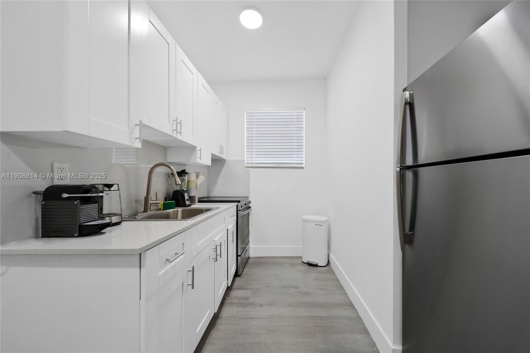 Recientemente alquilado: $2,000 (2 camas, 1 baños, 10700 Pies cuadrados)