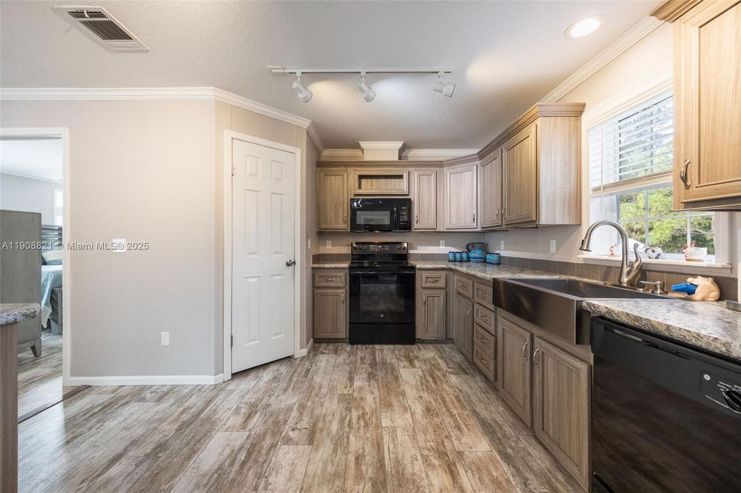 Recently Sold: $399,900 (3 beds, 2 baths, 0 Square Feet)