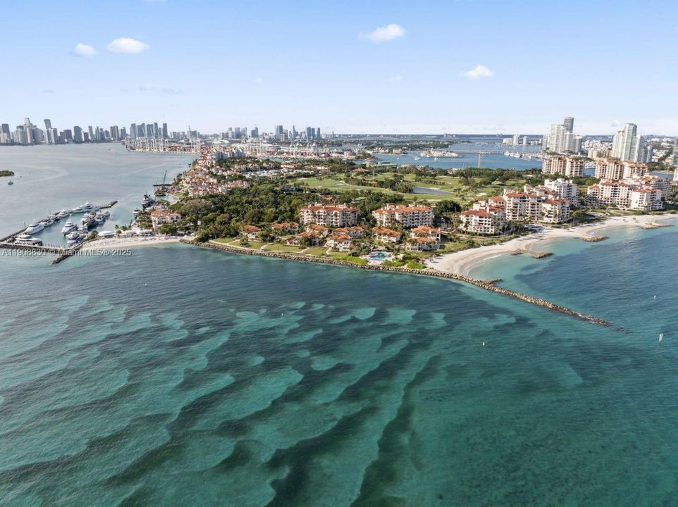 For Rent: $26,000 (2 beds, 2 baths, 1429 Square Feet)