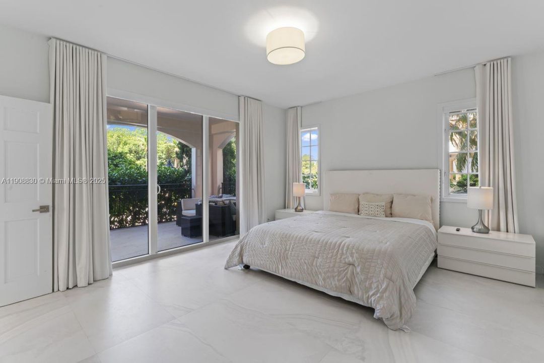 For Rent: $26,000 (2 beds, 2 baths, 1429 Square Feet)