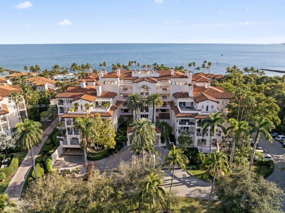 For Rent: $26,000 (2 beds, 2 baths, 1429 Square Feet)