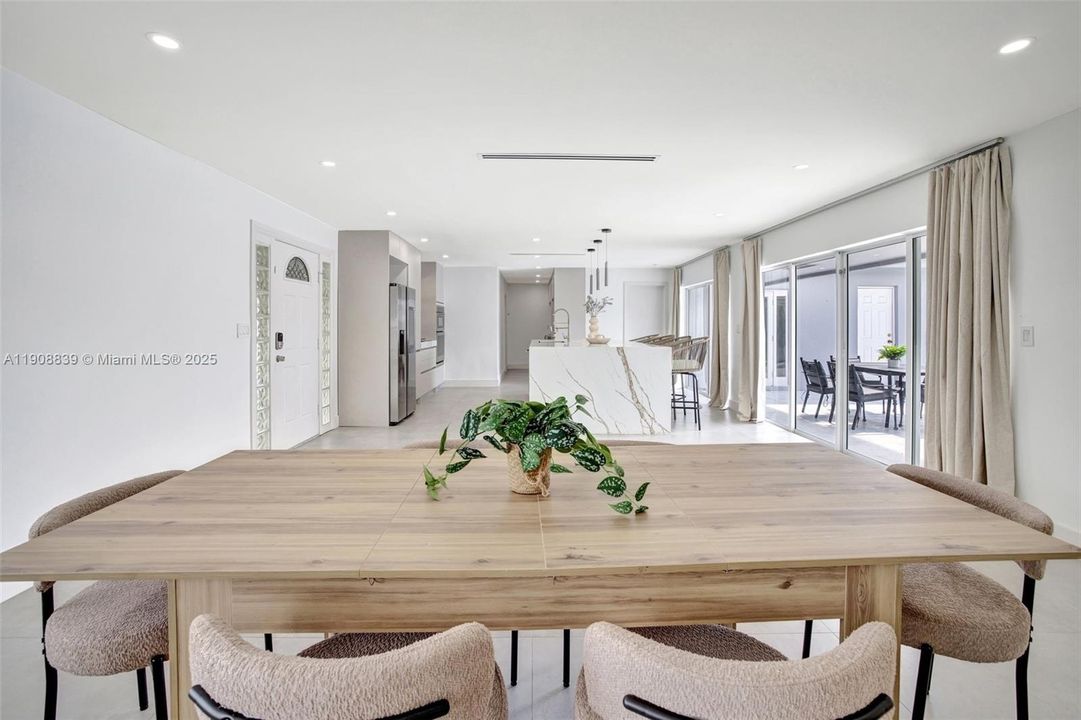 На продажу: $1,275,000 (3 спален, 3 ванн, 2048 Квадратных фут)