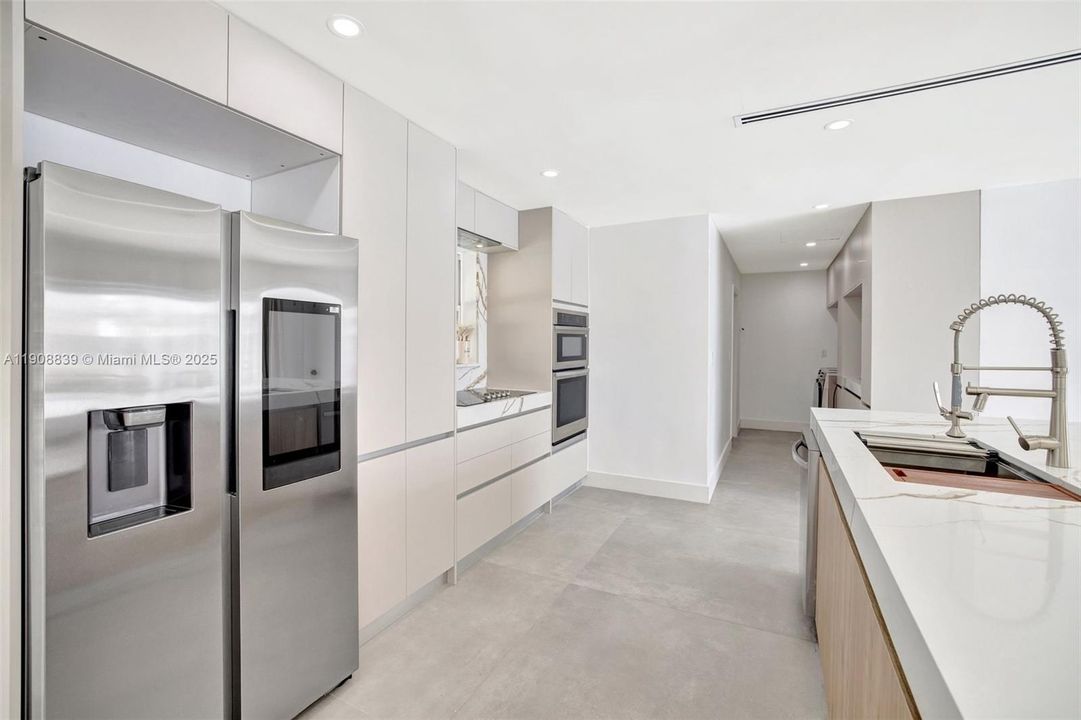 На продажу: $1,275,000 (3 спален, 3 ванн, 2048 Квадратных фут)