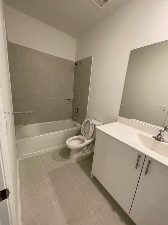 For Sale: $450,000 (3 beds, 2 baths, 1612 Square Feet)