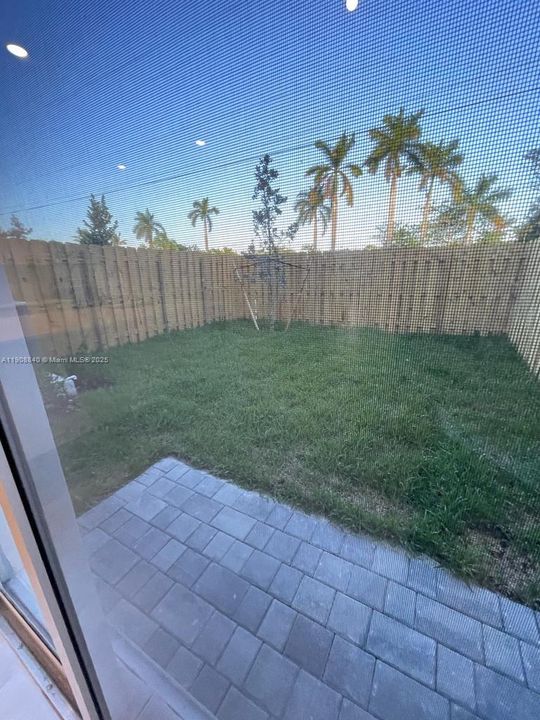 For Sale: $450,000 (3 beds, 2 baths, 1612 Square Feet)