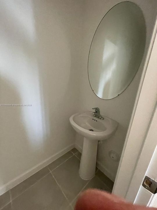 For Sale: $450,000 (3 beds, 2 baths, 1612 Square Feet)