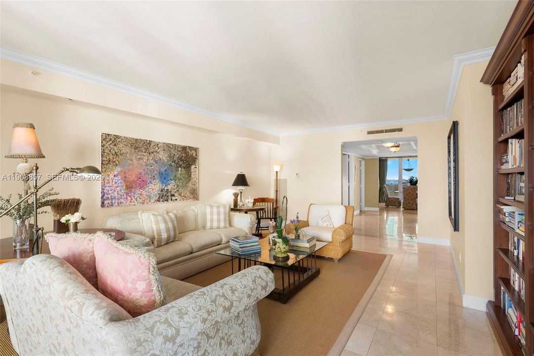 出租: $22,000 (4 贝兹, 4 浴室, 2780 平方英尺)